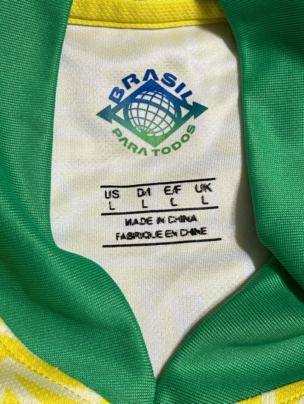 Brazil National Team #7 Soccer Jersey - Picture 4 of 10
